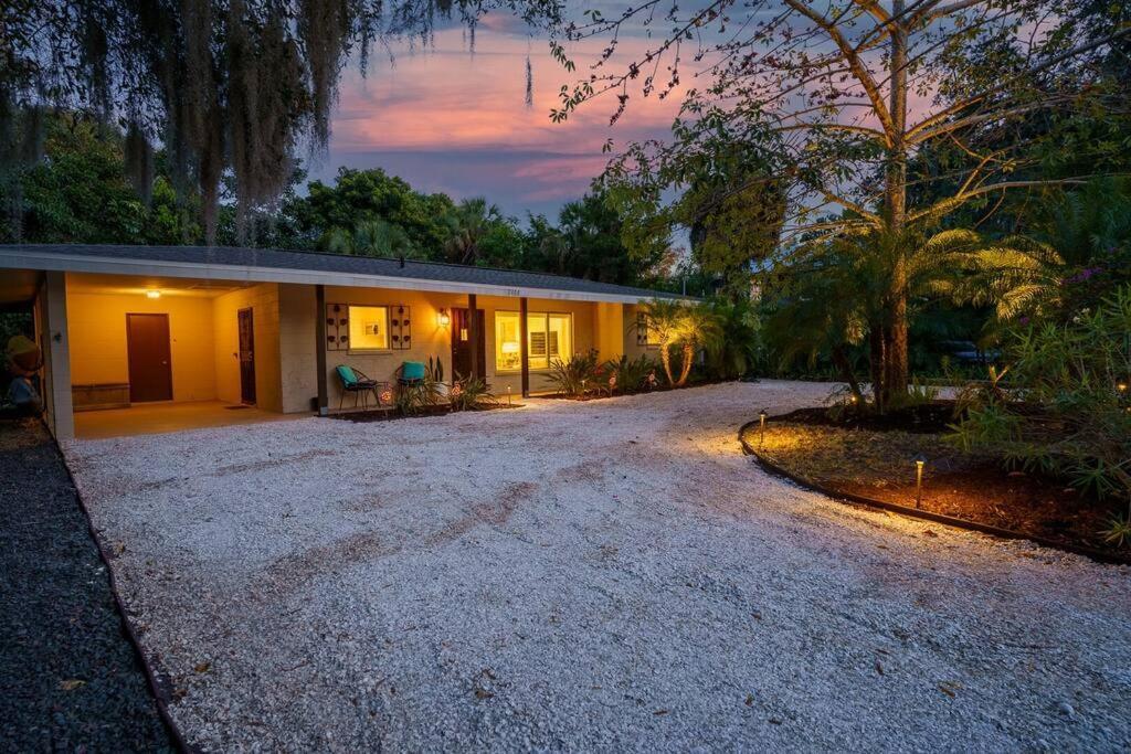 Villa Beautiful Glam Mid-Century 1 Block From Sarasota Bay With Firepit Extérieur photo